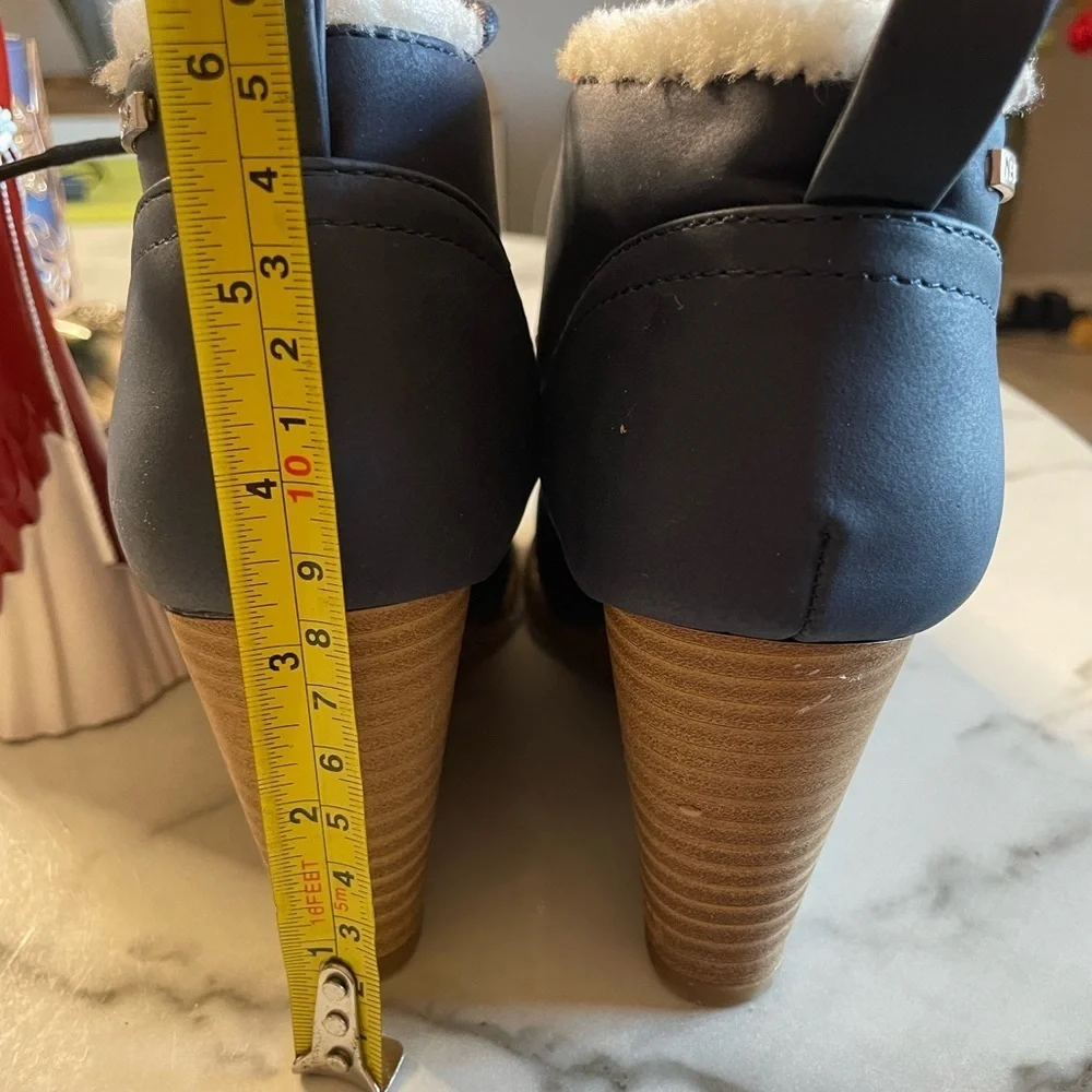 Nautica Gavina Women's Fur Lined Wedge Ankle Bootie Size 6  Blue White Casual.